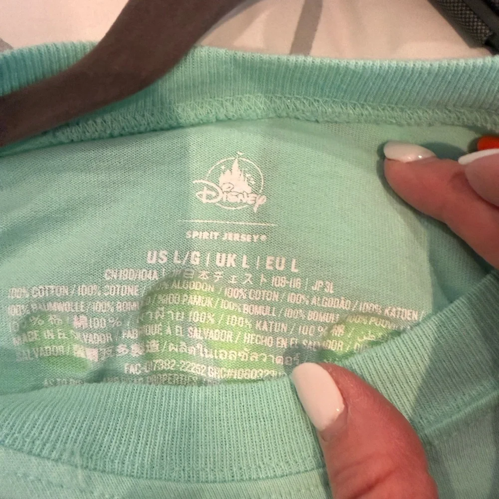 Disney long sleeve shirt ( reach for the fries) large - Picture 8 of 8